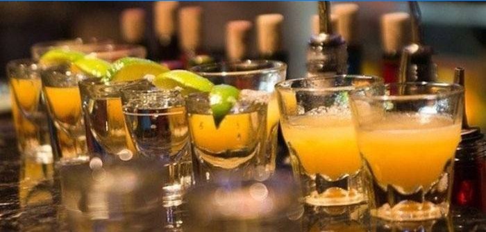 Tequila narancs és cukorral