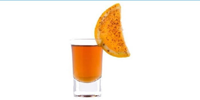 Koktél rum és narancslé