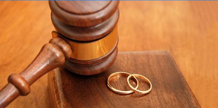 Válás bíróságon keresztül