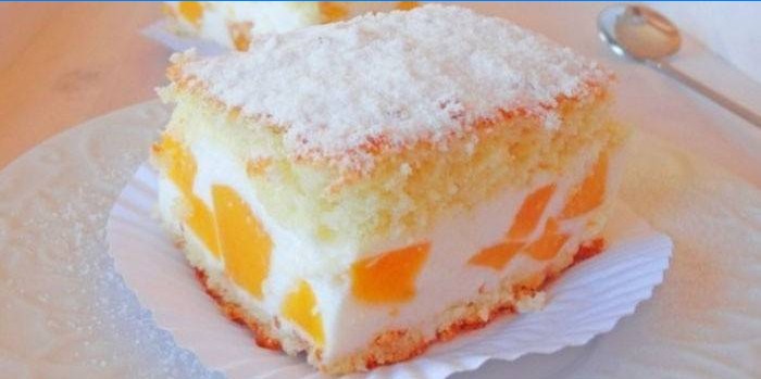 Torta tejfölös keksz krémmel