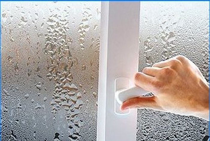Hogyan kerülhető el a műanyag ablakok fagyása?