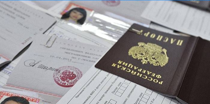 Az Orosz Föderáció állampolgárának útlevél és igazolások