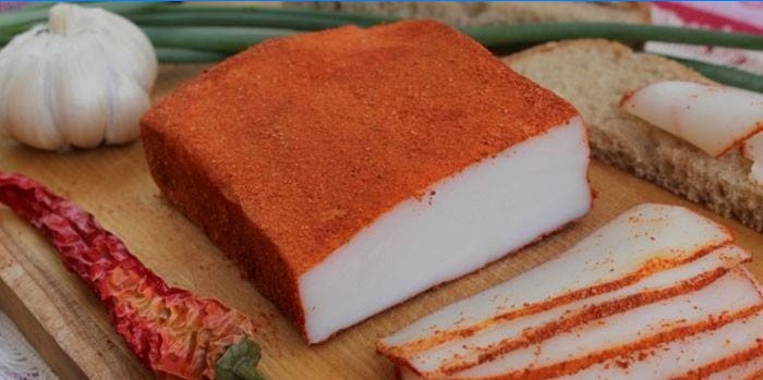 Szalonna, piros paprika