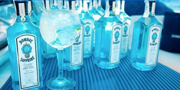 Bombay Sapphire koktél