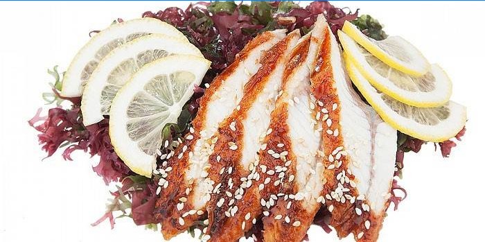 Füstölt angolna Sashimi
