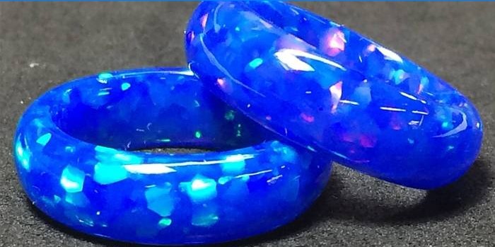 Szintetikus opál gyűrűk