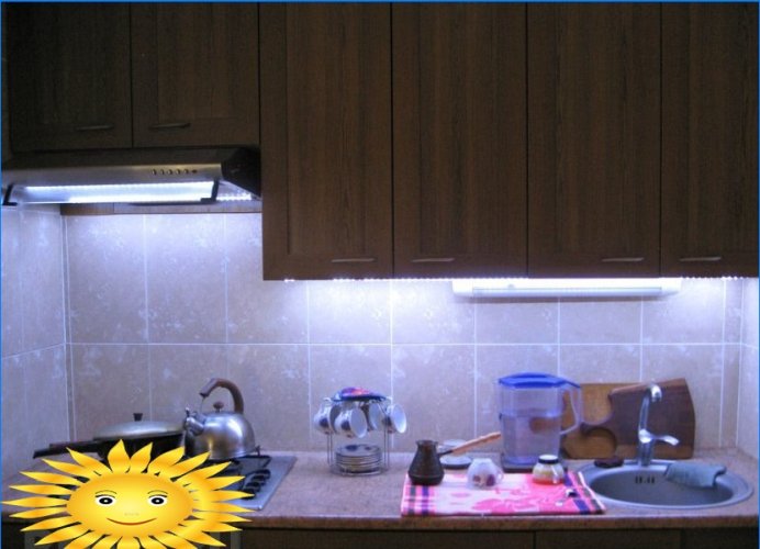 A konyhai munkaterület LED-es világításának megszervezése