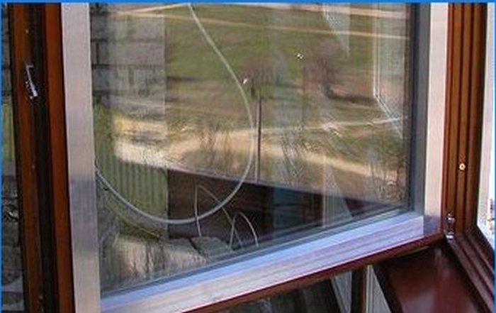 Klasszikus vagy fa-alumínium ablakok tökéletesítése otthona számára
