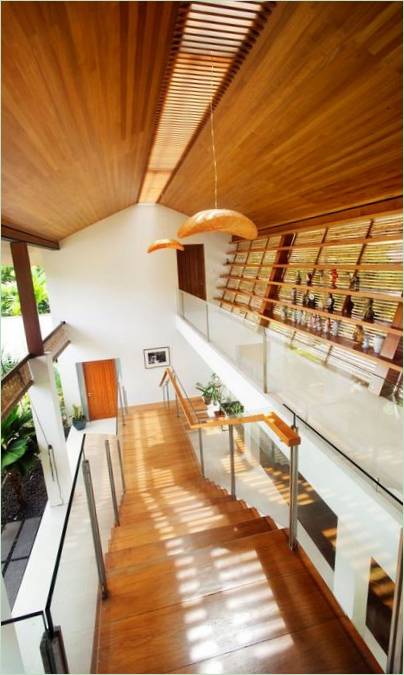 Lépcsőház a Rattan House első emeletére