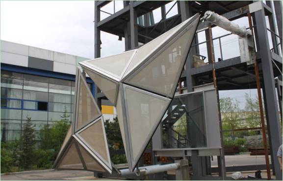 Geometrikus formák a torony homlokzatán