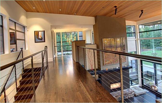 Forest House nagy ablakokkal, McClellan építésziroda, Seattle, Washington, USA