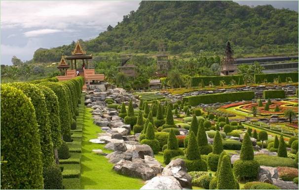 Nong Nooch trópusi park Thaiföldön