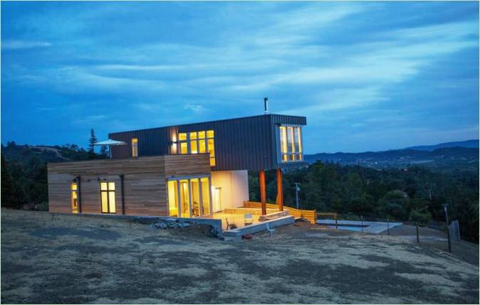 Egy családi ház homlokzata Cloverdale-ben