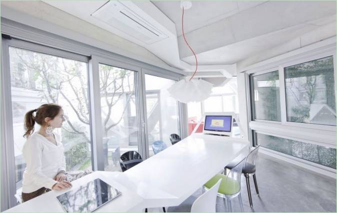 Modern konyha belsőépítészeti kialakítása Hwa Hun apartmanházban