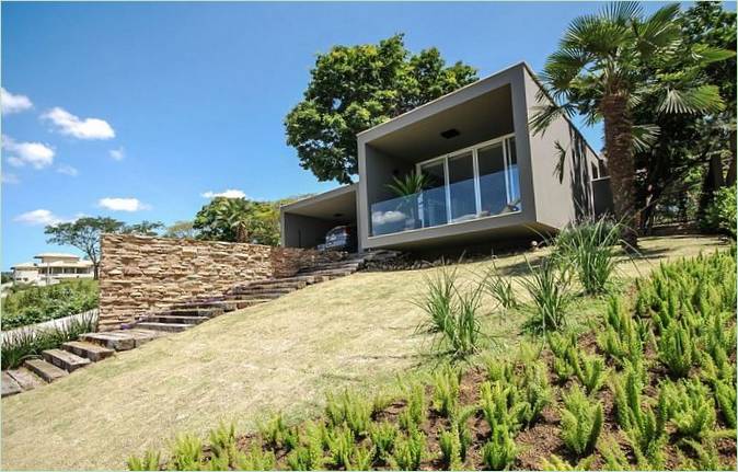 A São Paulo-i rezidencia privát kültéri homlokzata