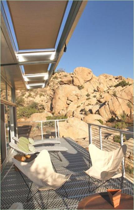 Rock Reach Mansion erkélye
