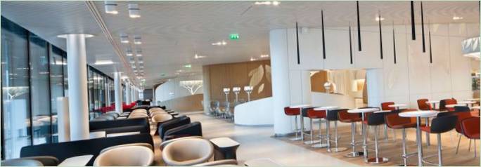 Az Air France váróterme Franciaországban