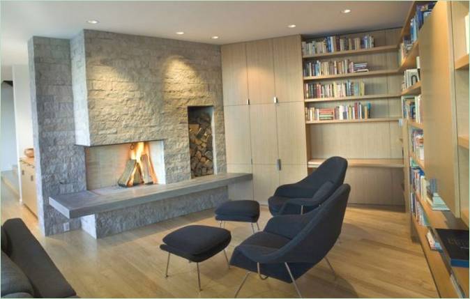 Az eredeti kandalló a Cedar Park House-ban Seattle-ben, WA-ban