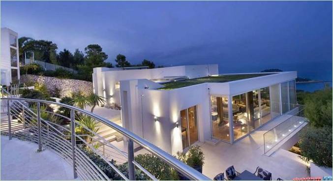 A Villa Cap Ferrat ultramodern stílusa