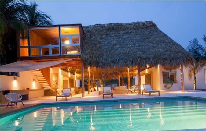 Costa Azul House Bungalow belseje, Cincopatasaatolg, El Salvador
