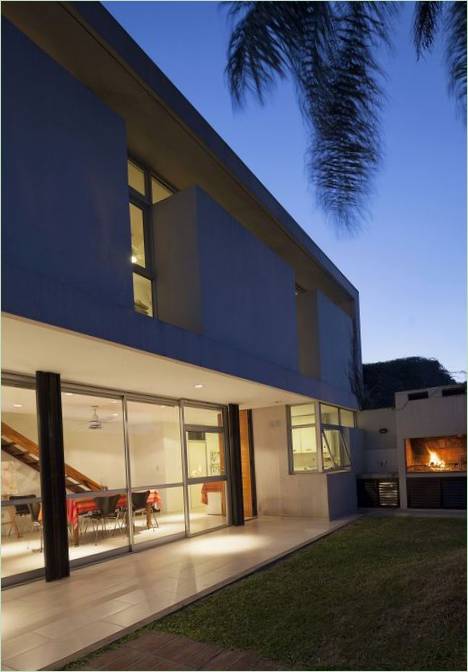 Kandalló a Casa Interior udvarán