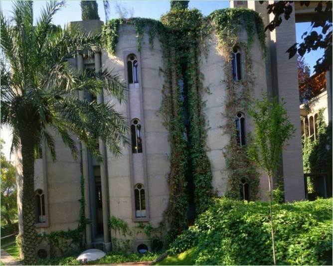 Ricardo Bofill egy lakóház külsejét tervezte