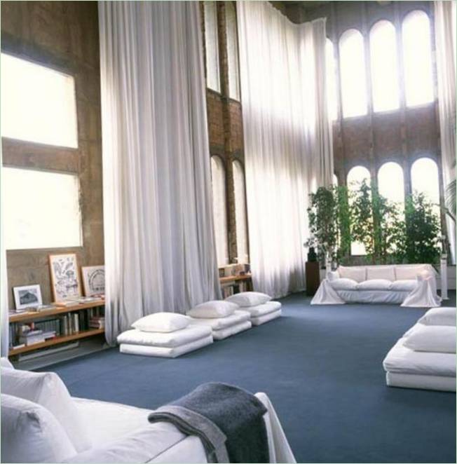 A nappali belsőépítészeti kialakítása Ricardo Bofill által