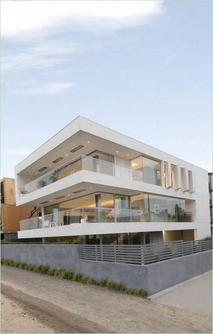Flip Flop House homlokzat