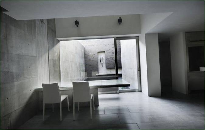 Étkező a The Quiet House-ban
