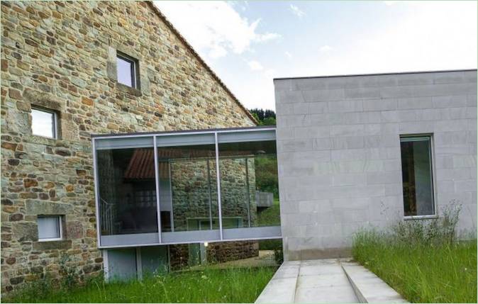 Egy ház projektje két pavilonnal Casa Rubalcaba Cantabria-ban