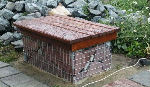 A gabion a kertben
