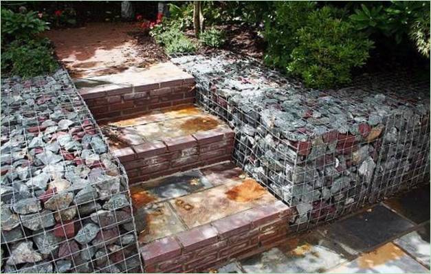 Gabion a kertben