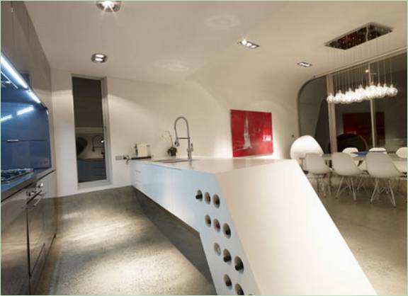 Moebius House luxus kivitelezés Tony Owen Partners által