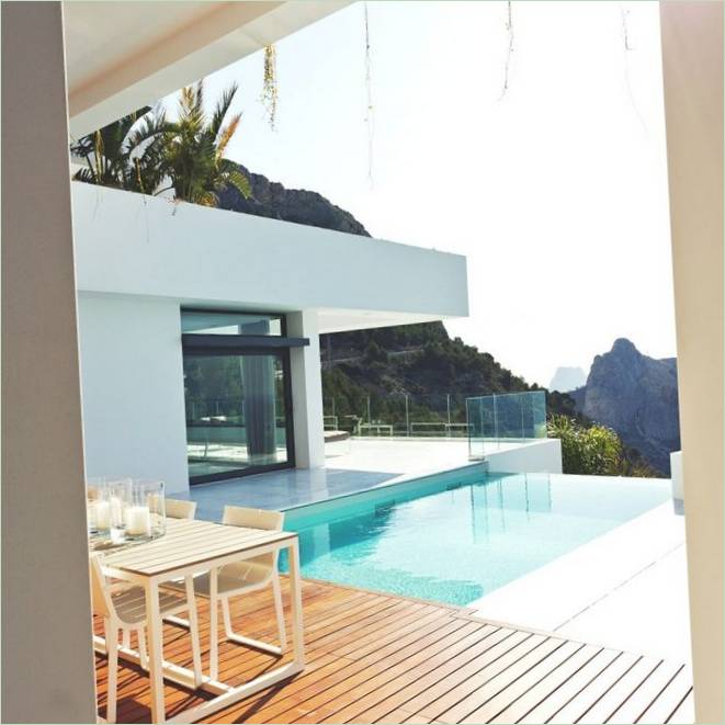 Cliff House Pepe Cabrera által