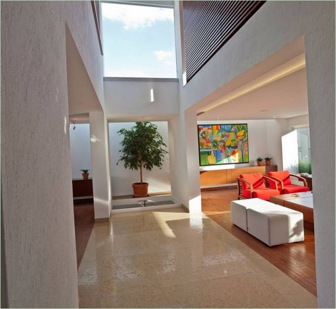 Az Almazán y Arquitectos Asociados elegáns rezidenciájának előcsarnoka