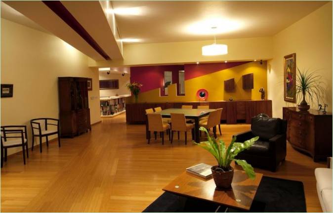 Modern belső terek meleg színekben a DIN interiorismo által