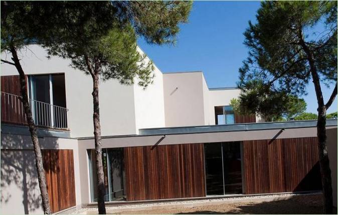Egy modern kastély Praia Verde-ben