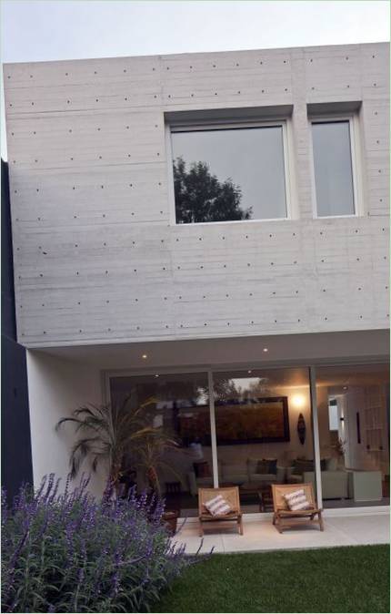 Egy fehér ház belső tere a DCPP Arquitectos által Mexikóban