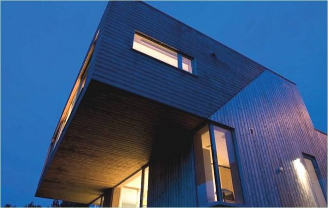 A Northface House esti megvilágítása