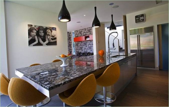 Konyhai sziget a londoni Millbrae Residence-ben
