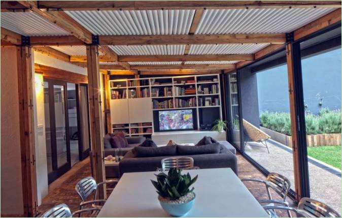 Eredeti Casa Calero ház fekete és piros homlokzattal, DCPP arquitectos, Mexikóváros, Mexikó