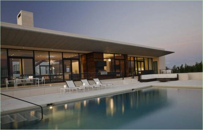 Southampton Beach House medenceterasza