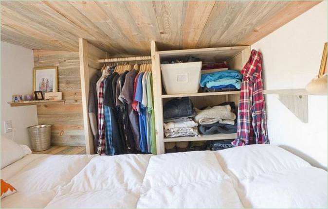 Hálószoba egy lakóautóban Tiny Project home