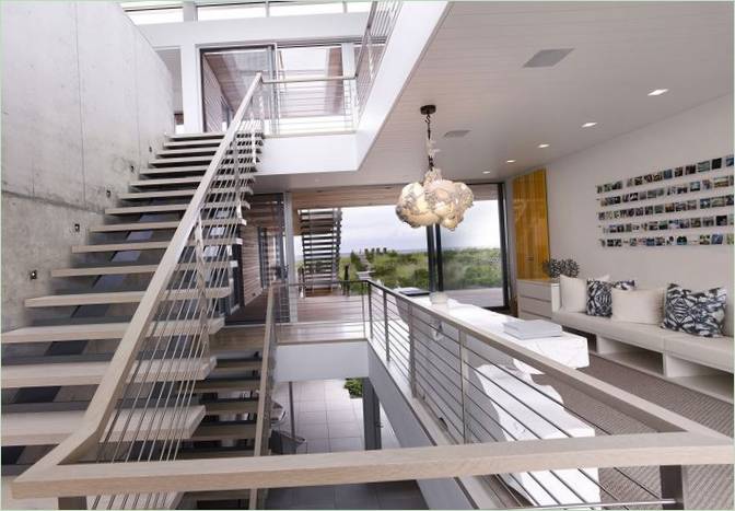 Óceánparti villa óceánparti luxussal: Belső lépcsőház